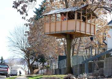 Wenatchee Treehouse in danger of demolition by local council