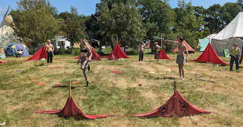 Jugglers practising